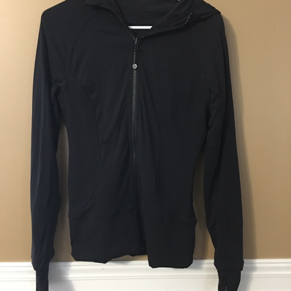 Lululemon in flux jacket